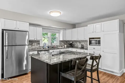 4059 Hitching Post Road Pigeon Forge TN 37863