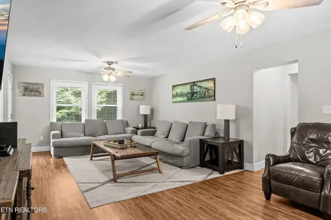 4059 Hitching Post Road Pigeon Forge TN 37863