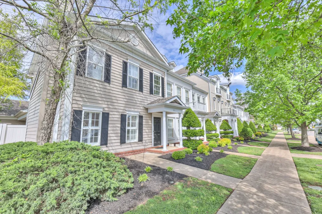 2111 Gold Valley Drive Murfreesboro TN 37130