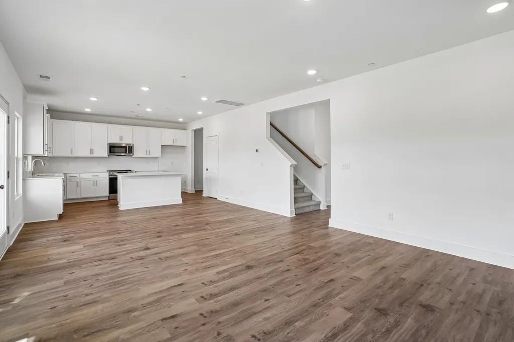 3201 Gravity Drive Columbia TN 38401