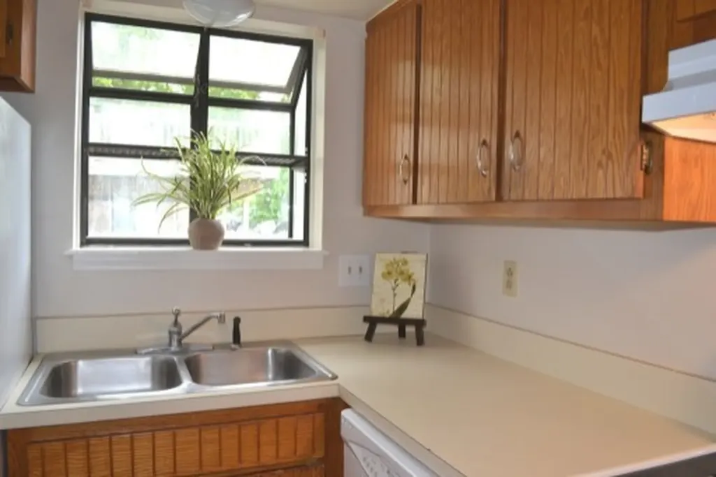 2135 Acklen Avenue Nashville TN 37212