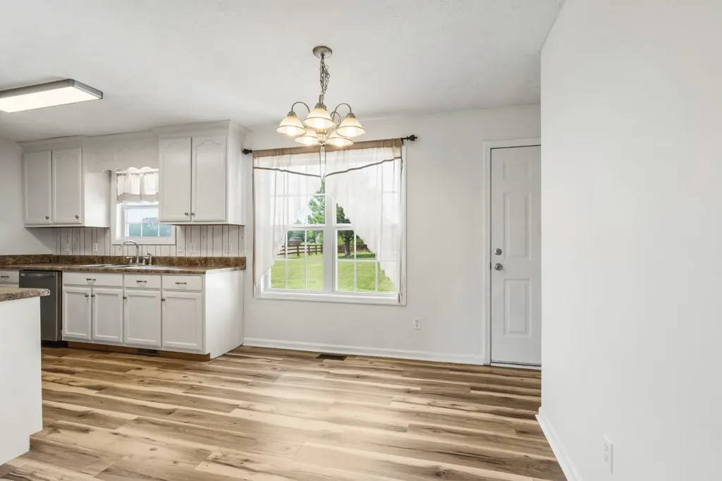 2128 Horton Way Lewisburg TN 37091