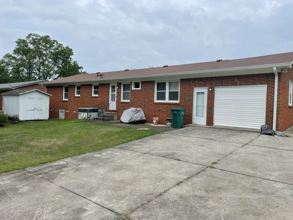 135 Bel Aire Drive Winchester TN 37398