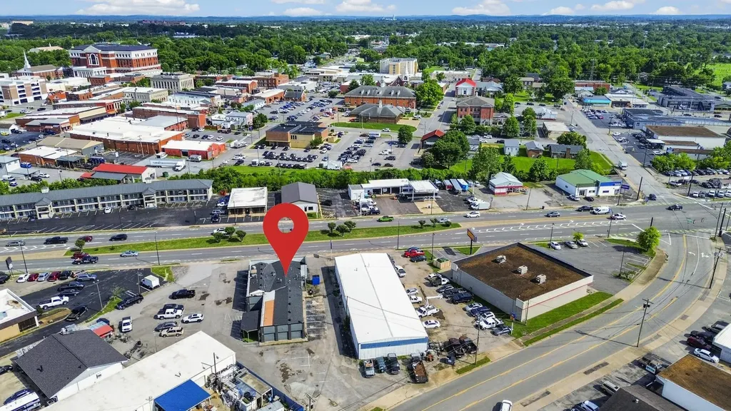 134 W Broadway Gallatin TN 37066