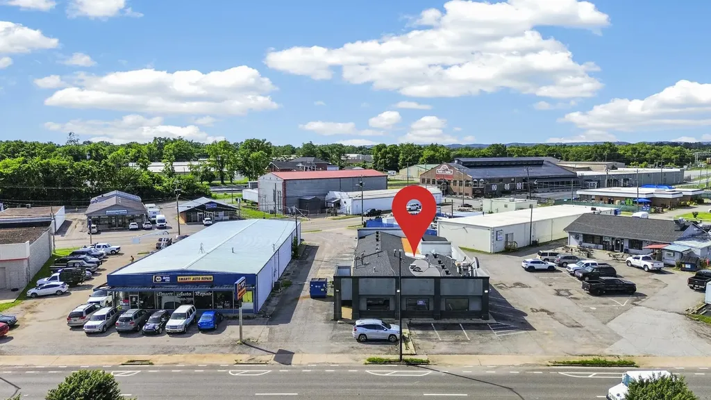134 W Broadway Gallatin TN 37066