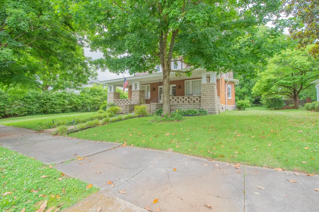 311 S 3rd Street Pulaski TN 38478
