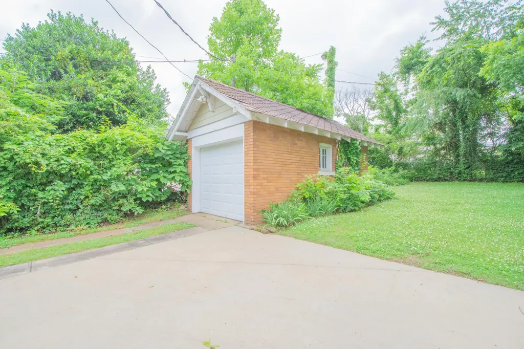 311 S 3rd Street Pulaski TN 38478