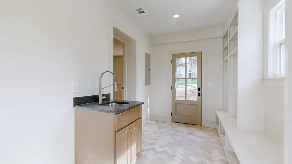 610 Skyview Drive Nashville TN 37206