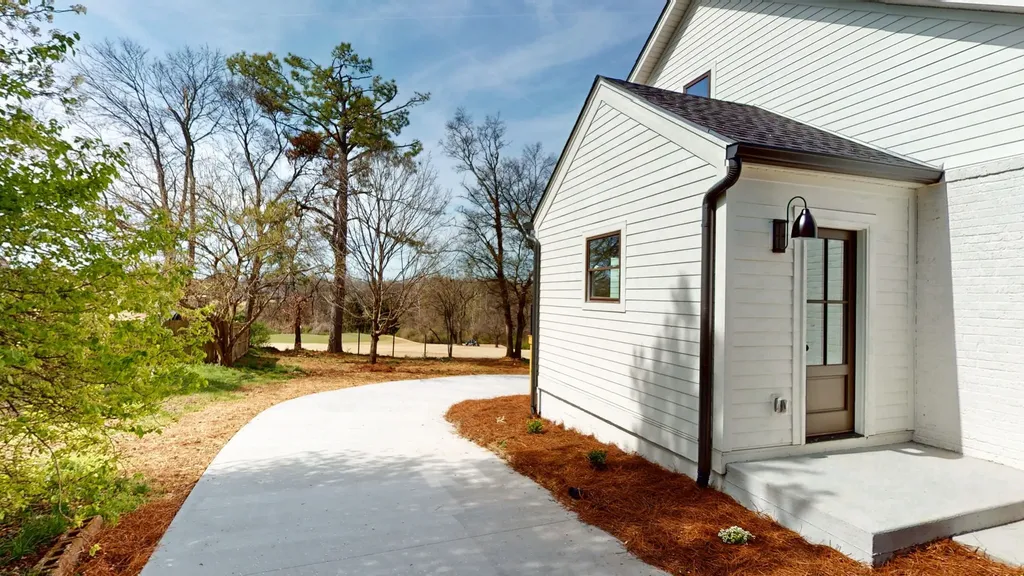 610 Skyview Drive Nashville TN 37206