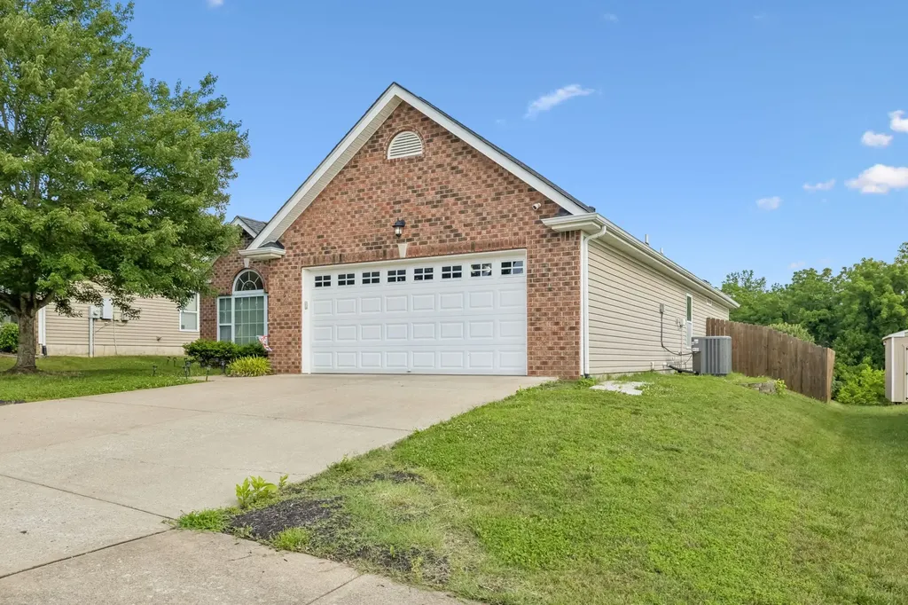 160 Granda Flora Drive White House TN 37188