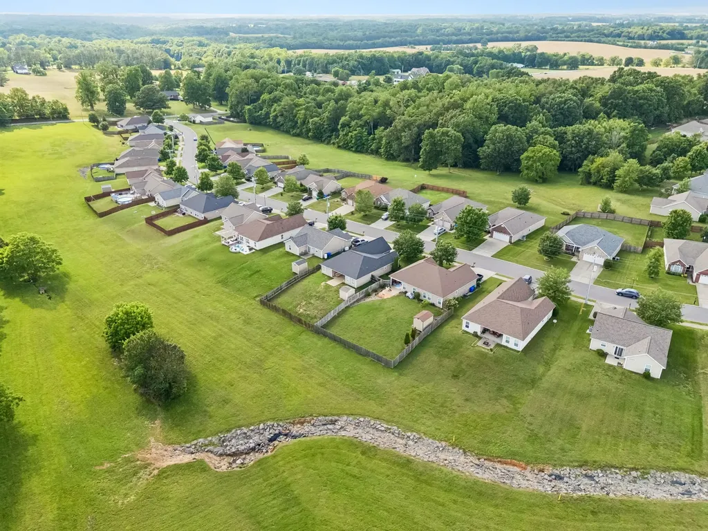 160 Granda Flora Drive White House TN 37188