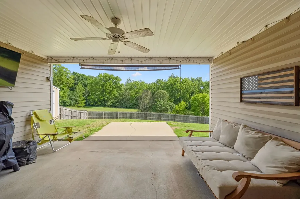 160 Granda Flora Drive White House TN 37188