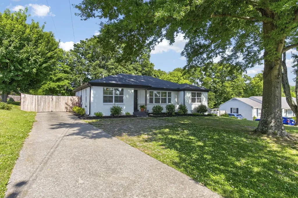 90 Vaden Drive Nashville TN 37211