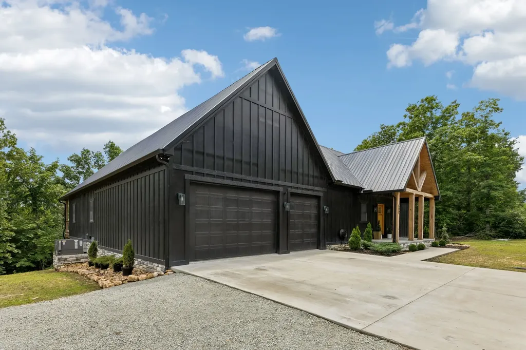 254 Saddlebrook Drive Hohenwald TN 38462