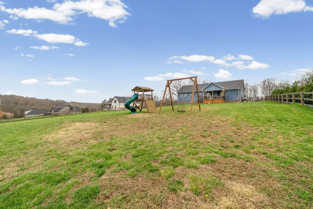 995 Hickory Point Road Clarksville TN 37043