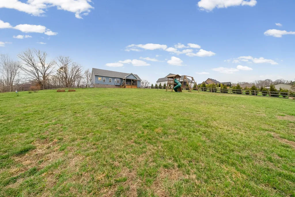 995 Hickory Point Road Clarksville TN 37043