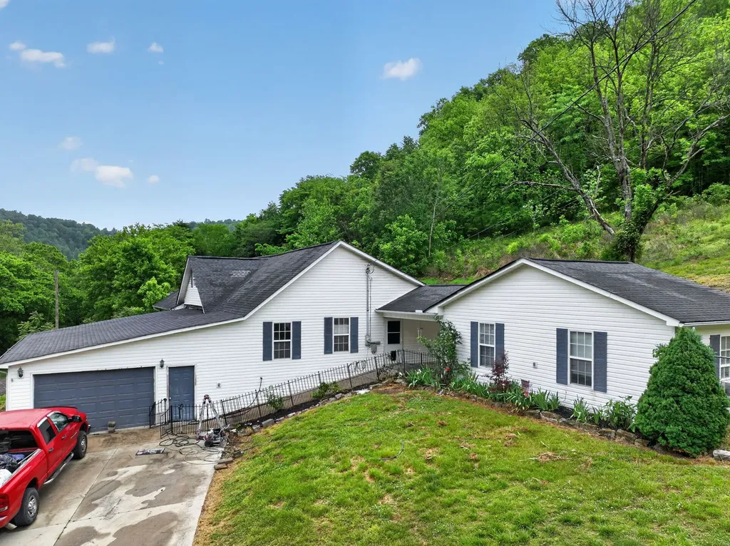 241 Milligan Lane Liberty TN 37095