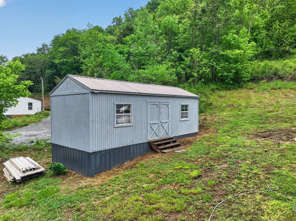 241 Milligan Lane Liberty TN 37095