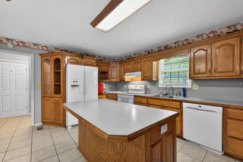 241 Milligan Lane Liberty TN 37095
