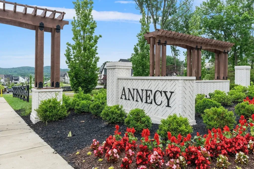 1132 Angela Ann Court Nolensville TN 37135