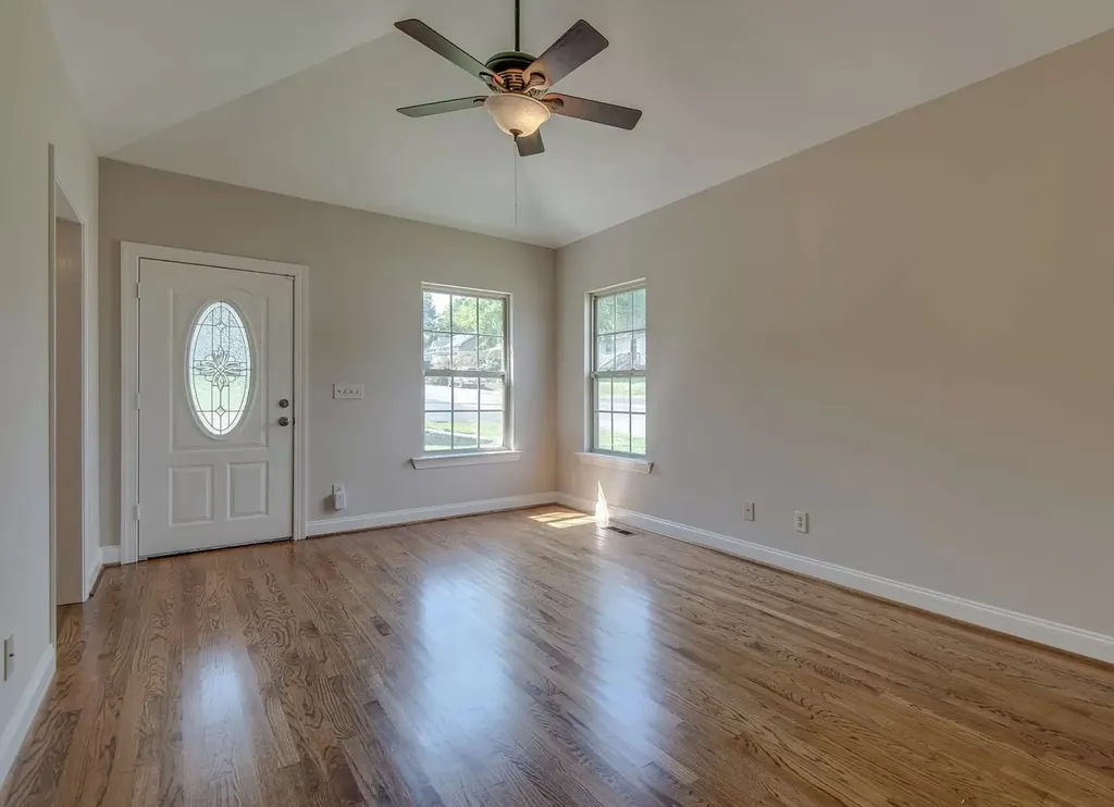 2149 Burns Street Nashville TN 37216