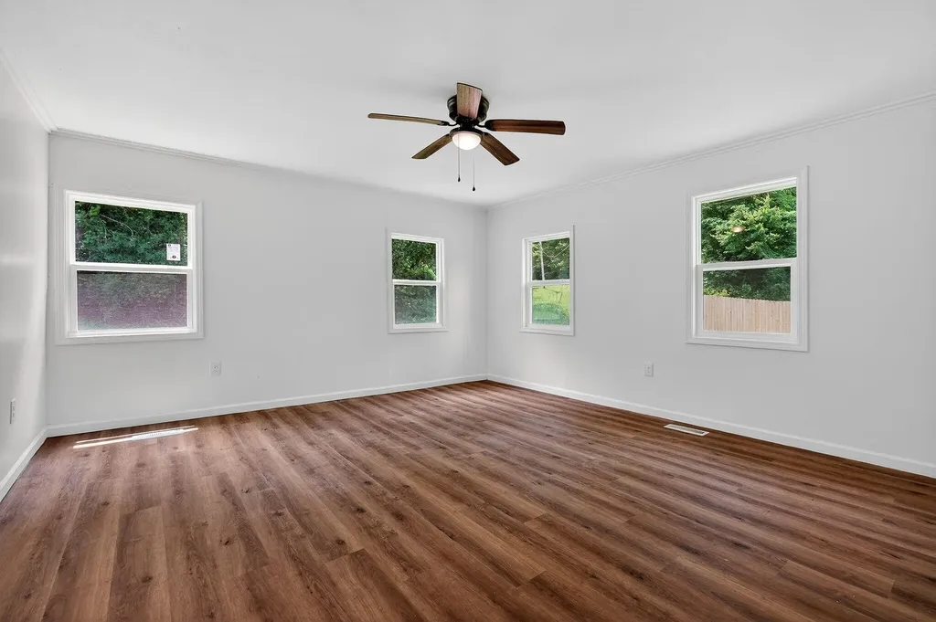 76 Ed Houston Road Crossville TN 38571