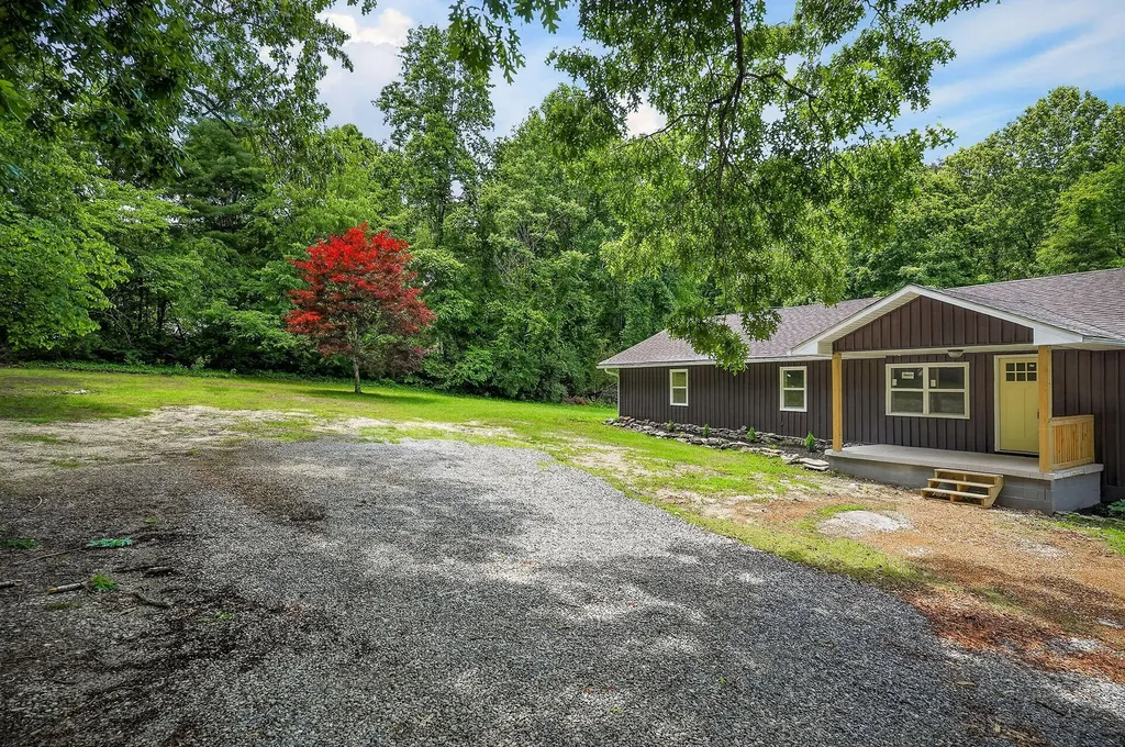 76 Ed Houston Road Crossville TN 38571