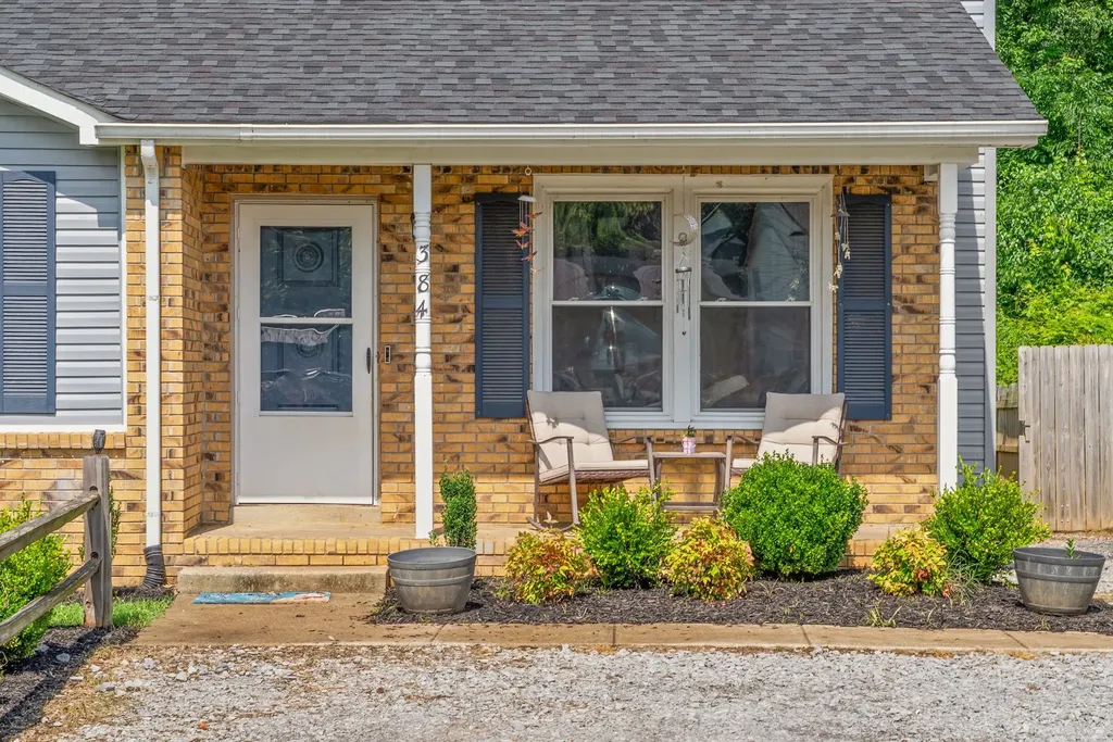 384 Roselawn Drive Clarksville TN 37042