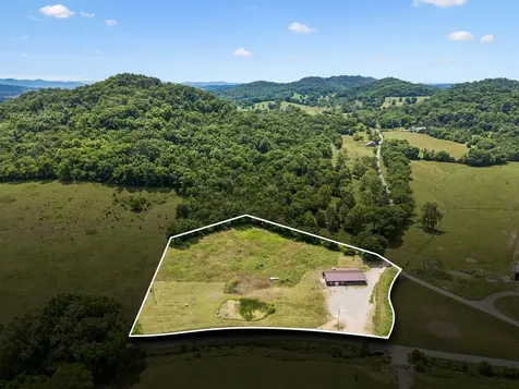 769 Echo Road Hartsville TN 37074