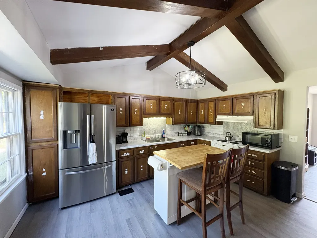 111 S Valley Road Hendersonville TN 37075