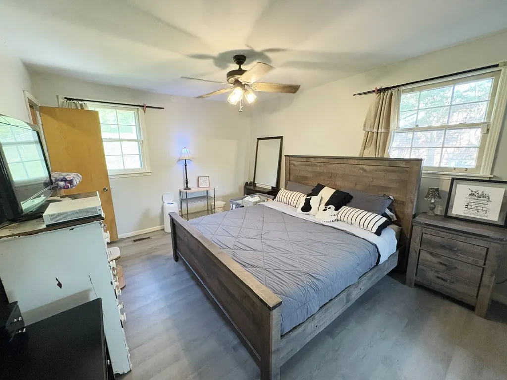 111 S Valley Road Hendersonville TN 37075