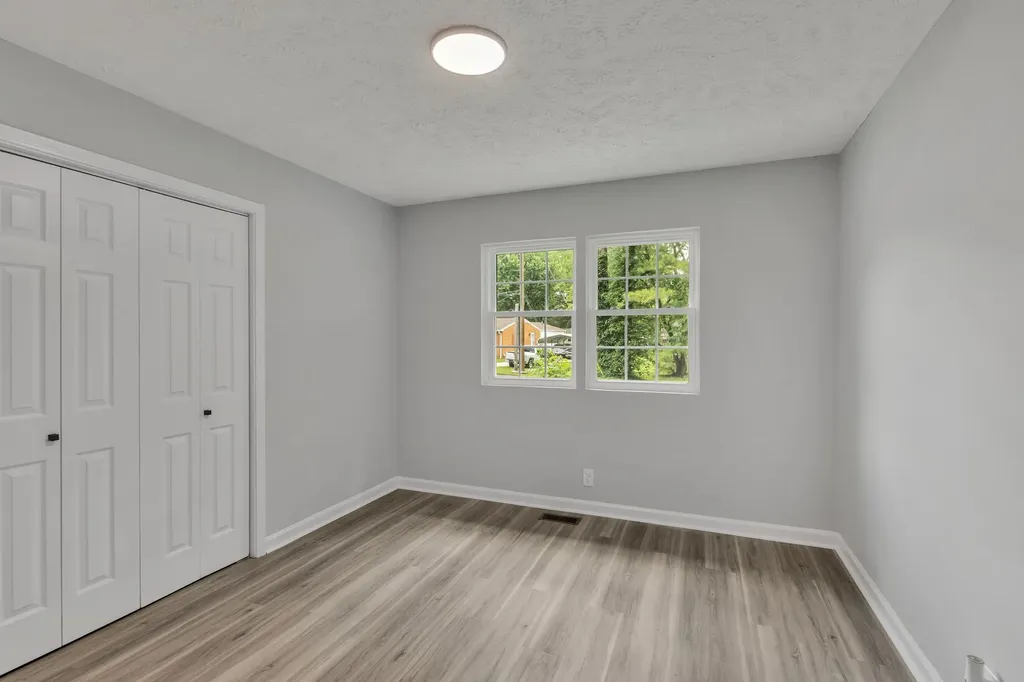 1907 Russell Drive Murfreesboro TN 37130