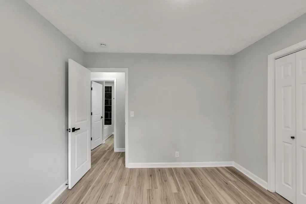 1907 Russell Drive Murfreesboro TN 37130