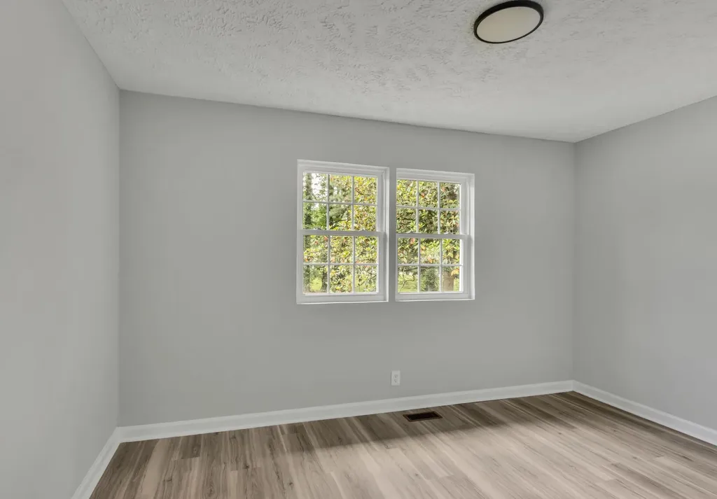 1907 Russell Drive Murfreesboro TN 37130