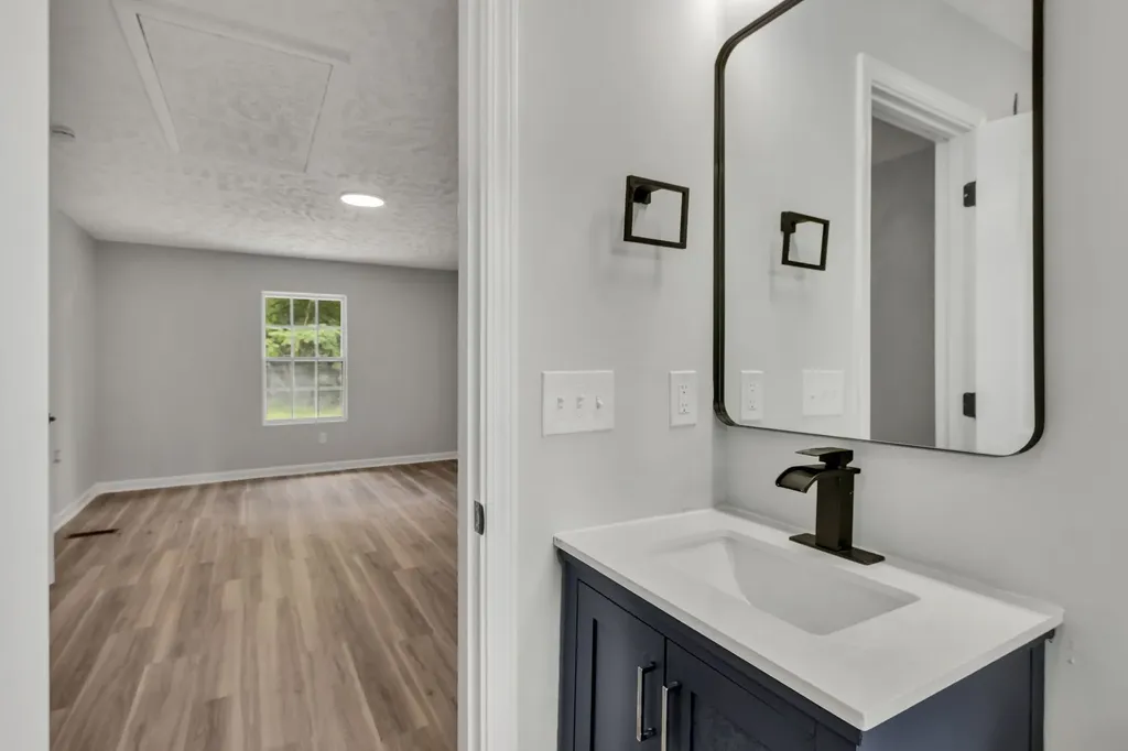 1907 Russell Drive Murfreesboro TN 37130