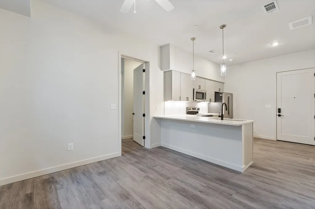 1014 16th Avenue, S Nashville TN 37212