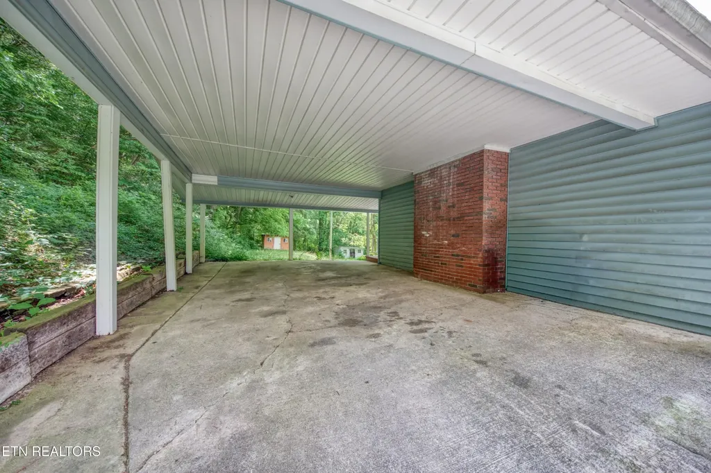 220 Industrial Park Lane Rocky Top TN 37769