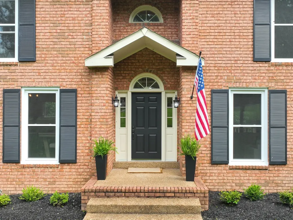 1718 Lake Grassland, W Gallatin TN 37066