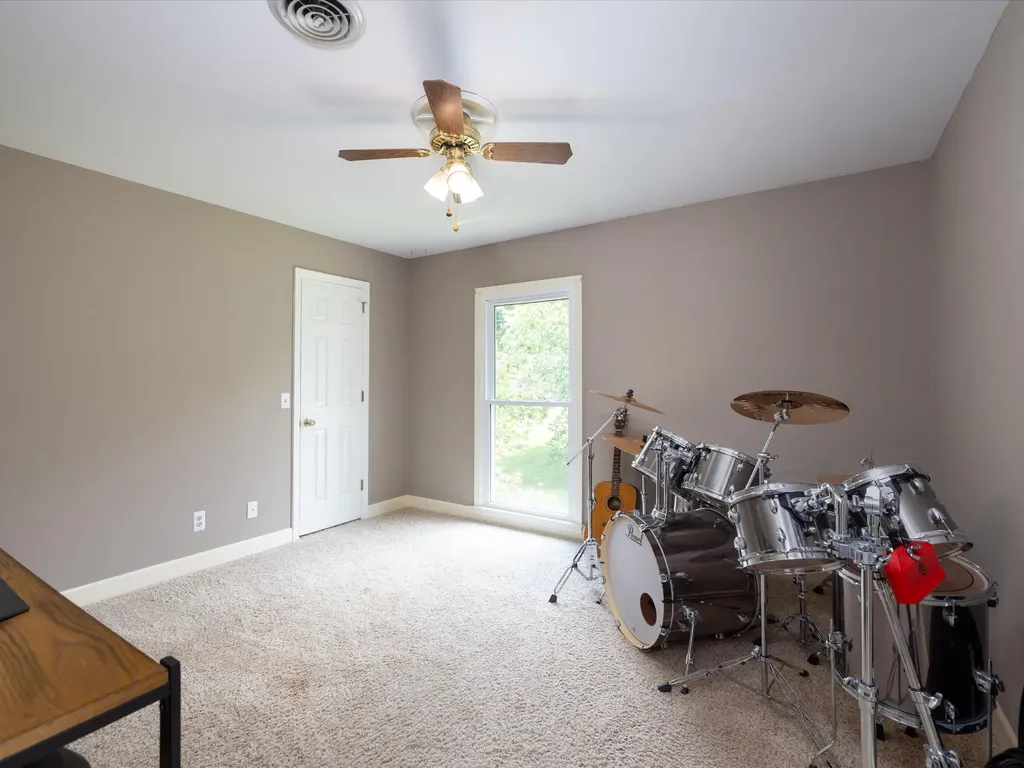 1718 Lake Grassland, W Gallatin TN 37066