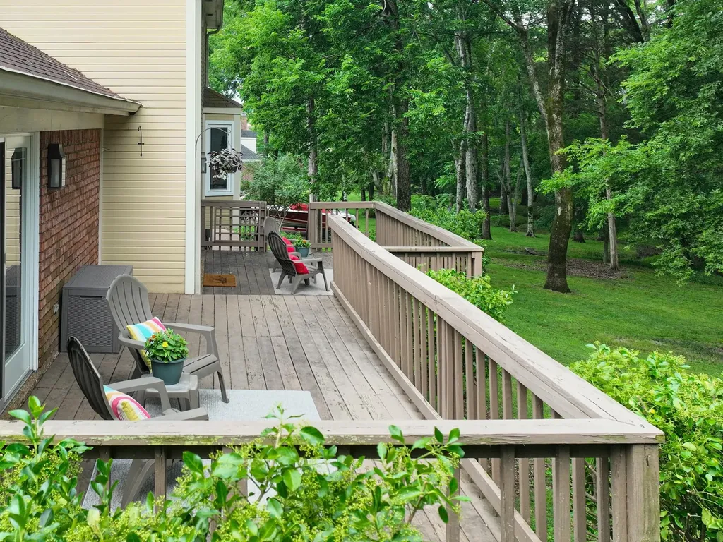 1718 Lake Grassland, W Gallatin TN 37066