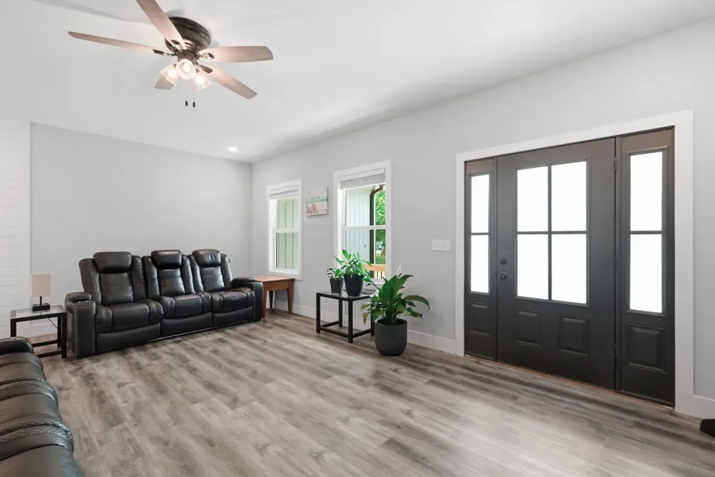 698 Dearman Street Smithville TN 37166