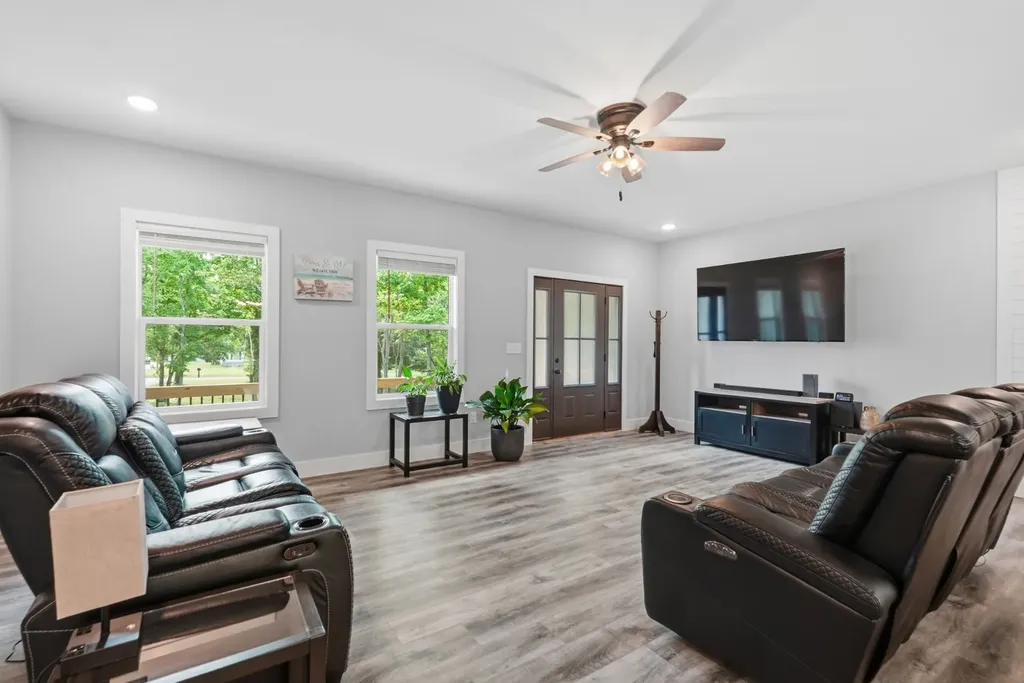 698 Dearman Street Smithville TN 37166