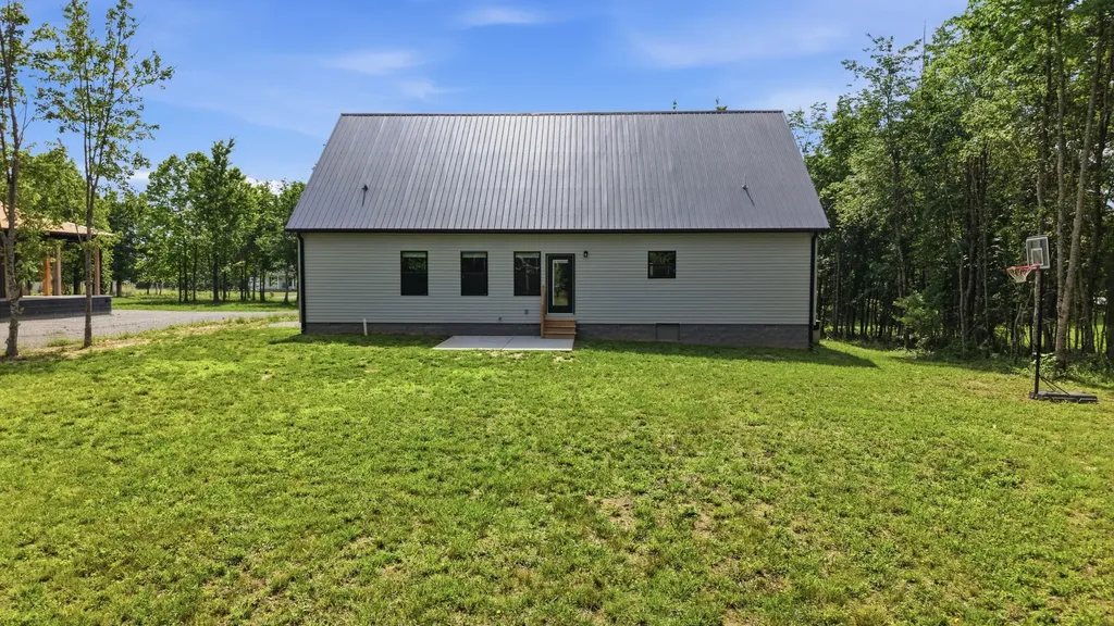 698 Dearman Street Smithville TN 37166