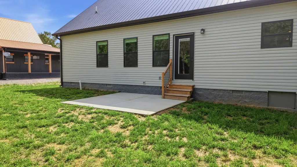 698 Dearman Street Smithville TN 37166