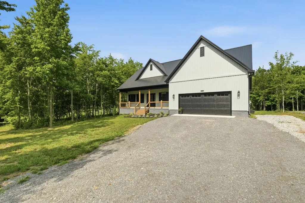 698 Dearman Street Smithville TN 37166