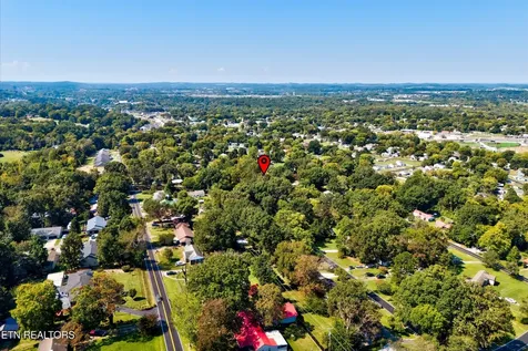 512 Akers Street Maryville TN 37804