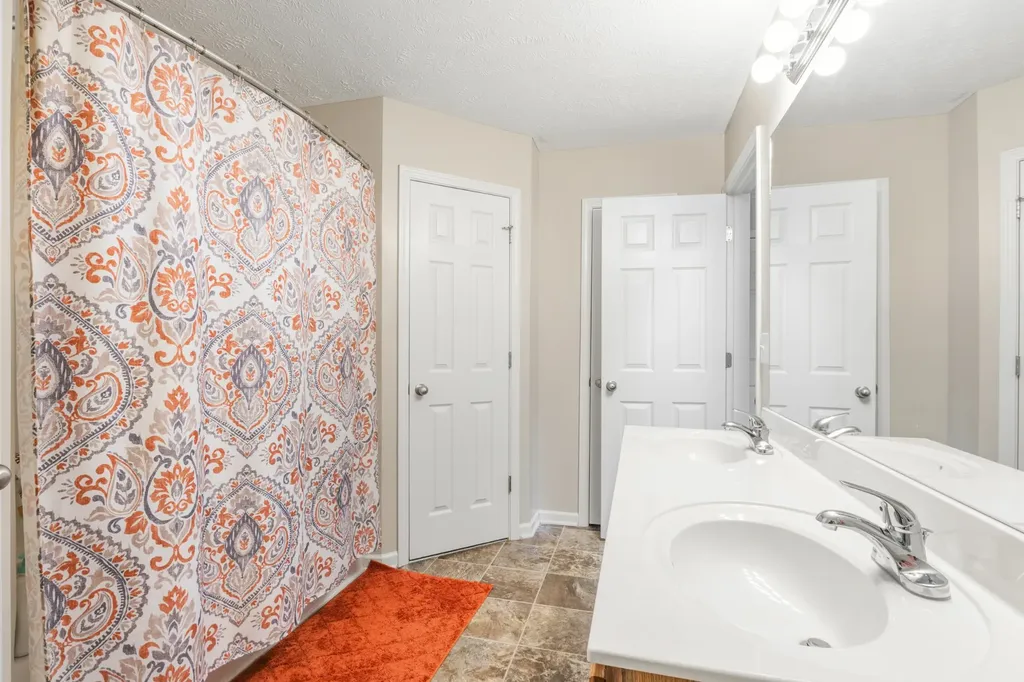 1118 Clay Court Murfreesboro TN 37128