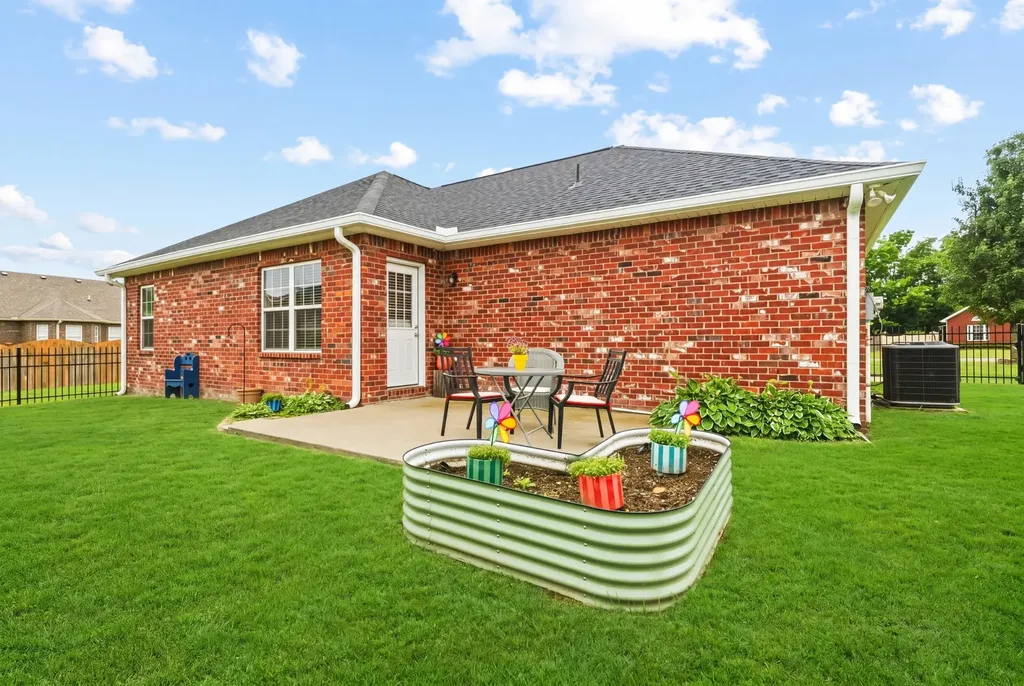 1118 Clay Court Murfreesboro TN 37128