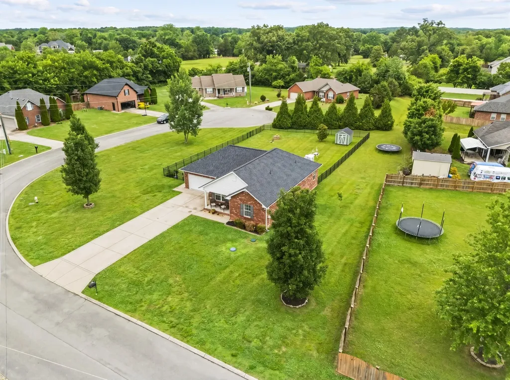 1118 Clay Court Murfreesboro TN 37128