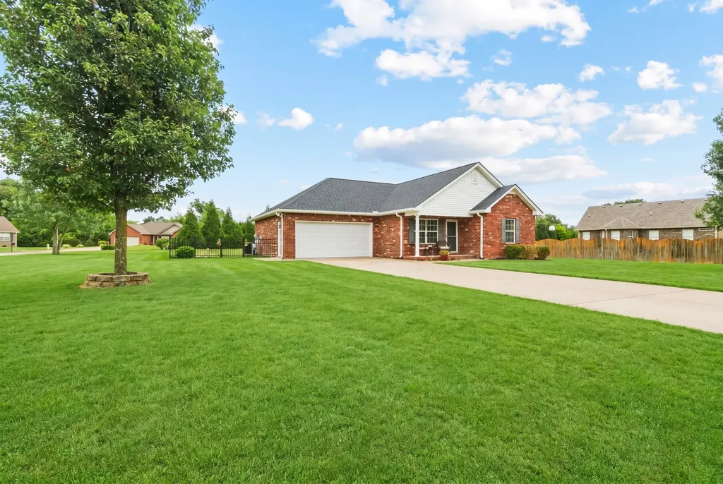 1118 Clay Court Murfreesboro TN 37128